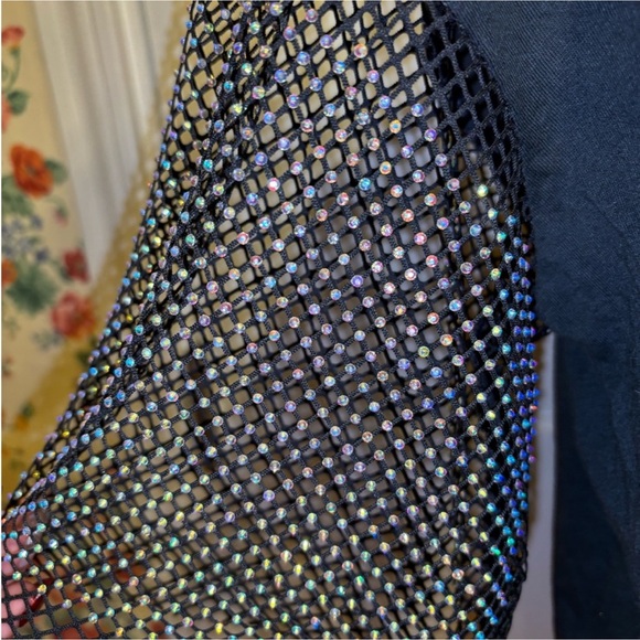 Bundle of 3 super cute women’s western/cowgirl graphic tees—all size Medium - Picture 7 of 12